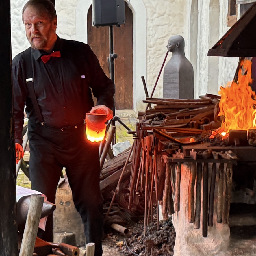 1069979A-316A-4BAF-B106-211B0A1D25C3_1_105_c