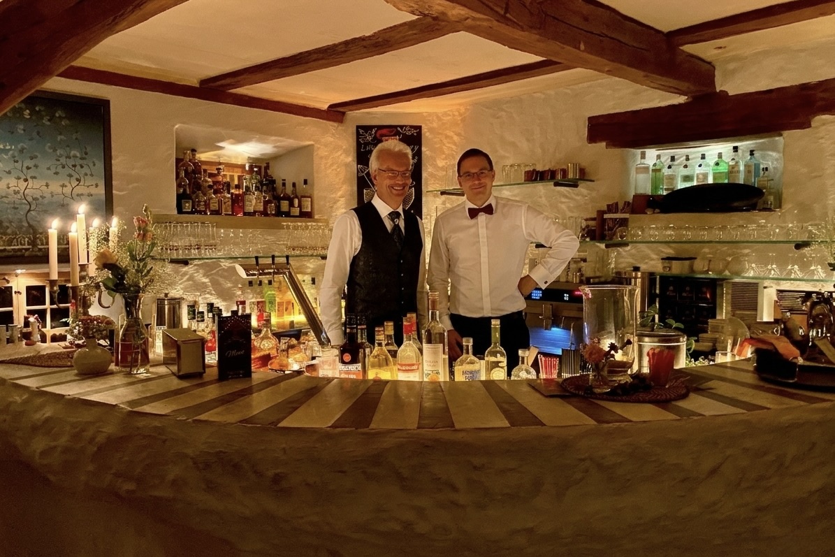 5591987C-9EAE-4888-8C53-407E4645B6A7_1_201_a