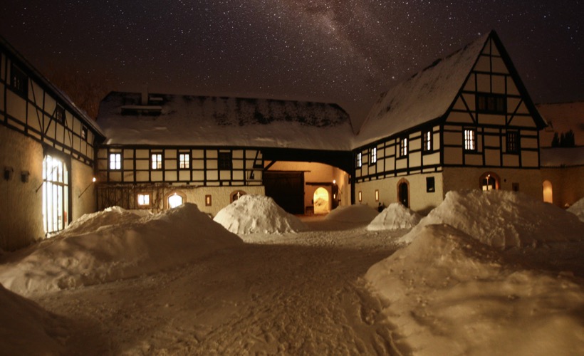 8810803D-E2BE-4B00-B5D5-21A15E3025F2_1_201_a