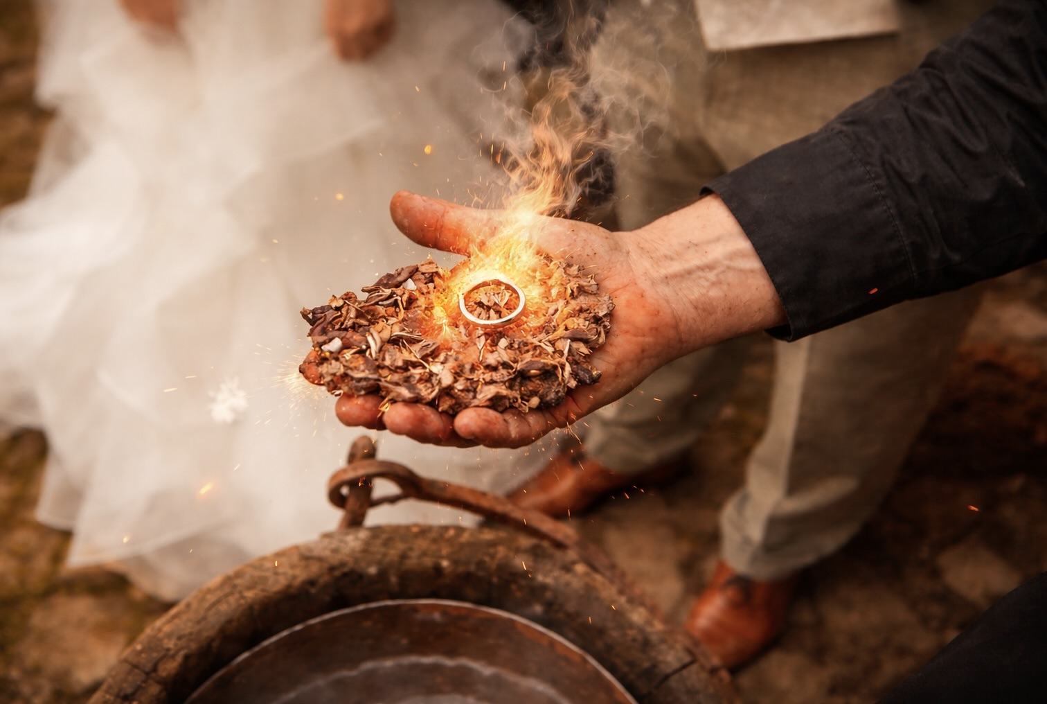 C3BACEF1-DA9B-4131-884B-8B1919696787_1_201_a