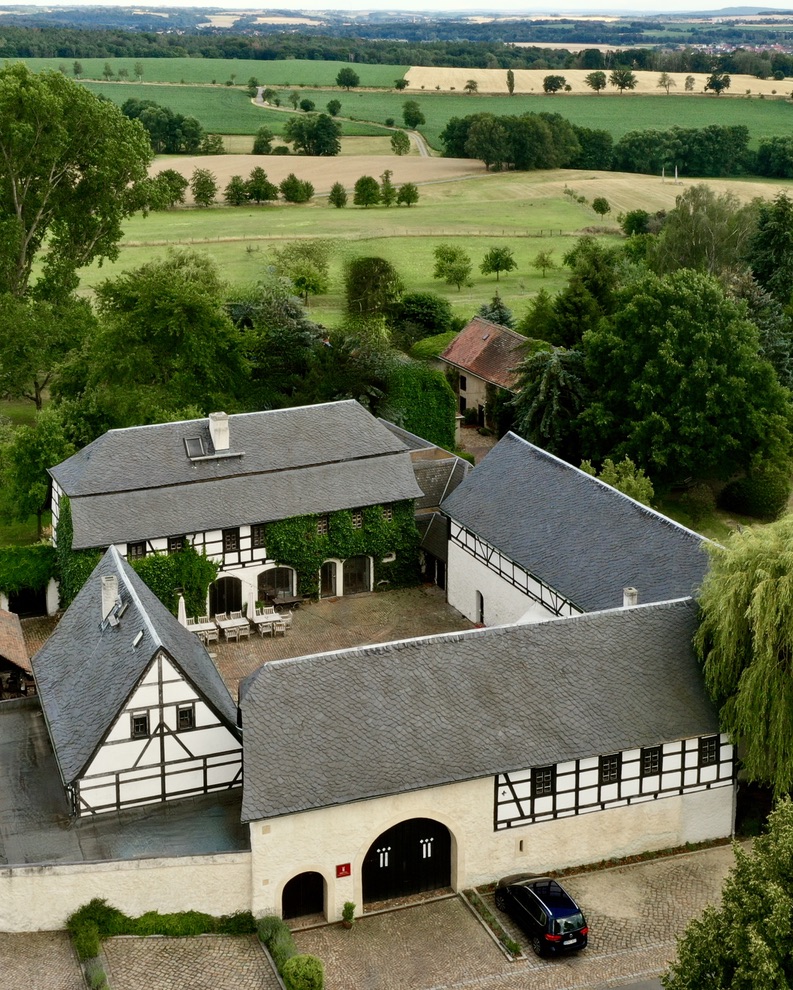 0D44355A-E1D4-4A72-8131-2B164DC03E5D_1_105_c