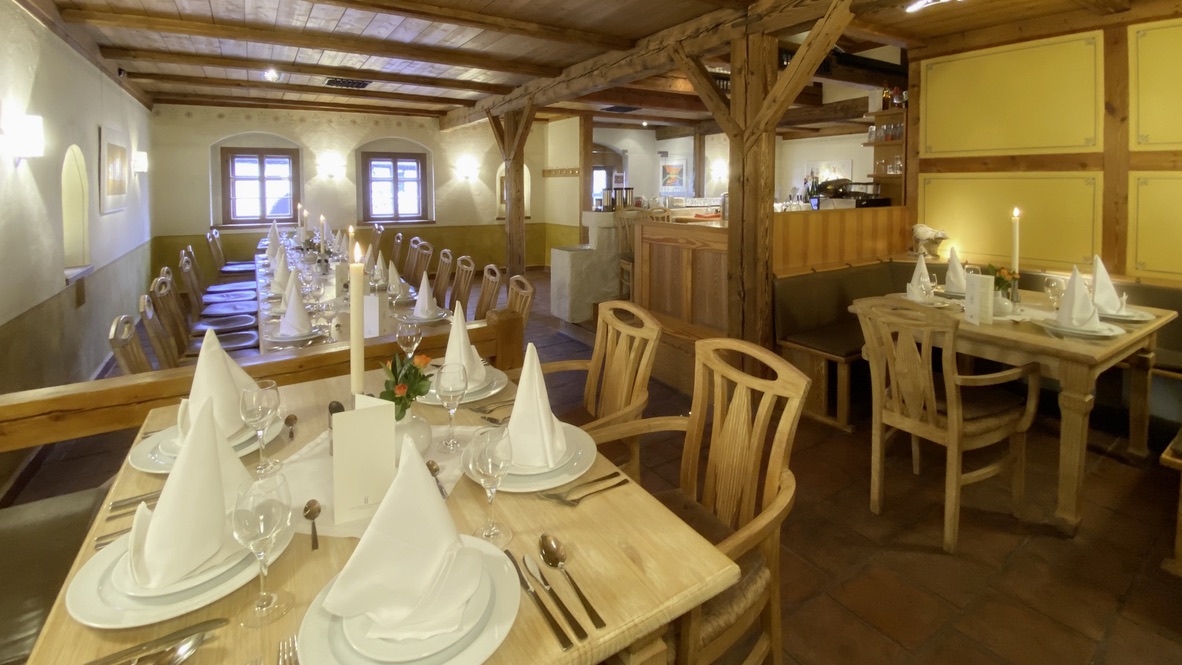 14C92EDC-7436-42E1-9A97-5A30DD6D0C14_1_105_c