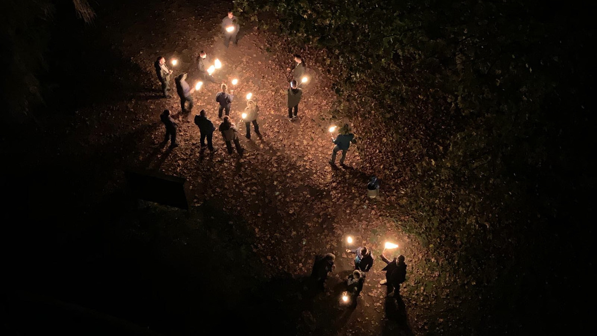 307AA371-CDE1-460C-9E5B-353329597C6C_1_105_c