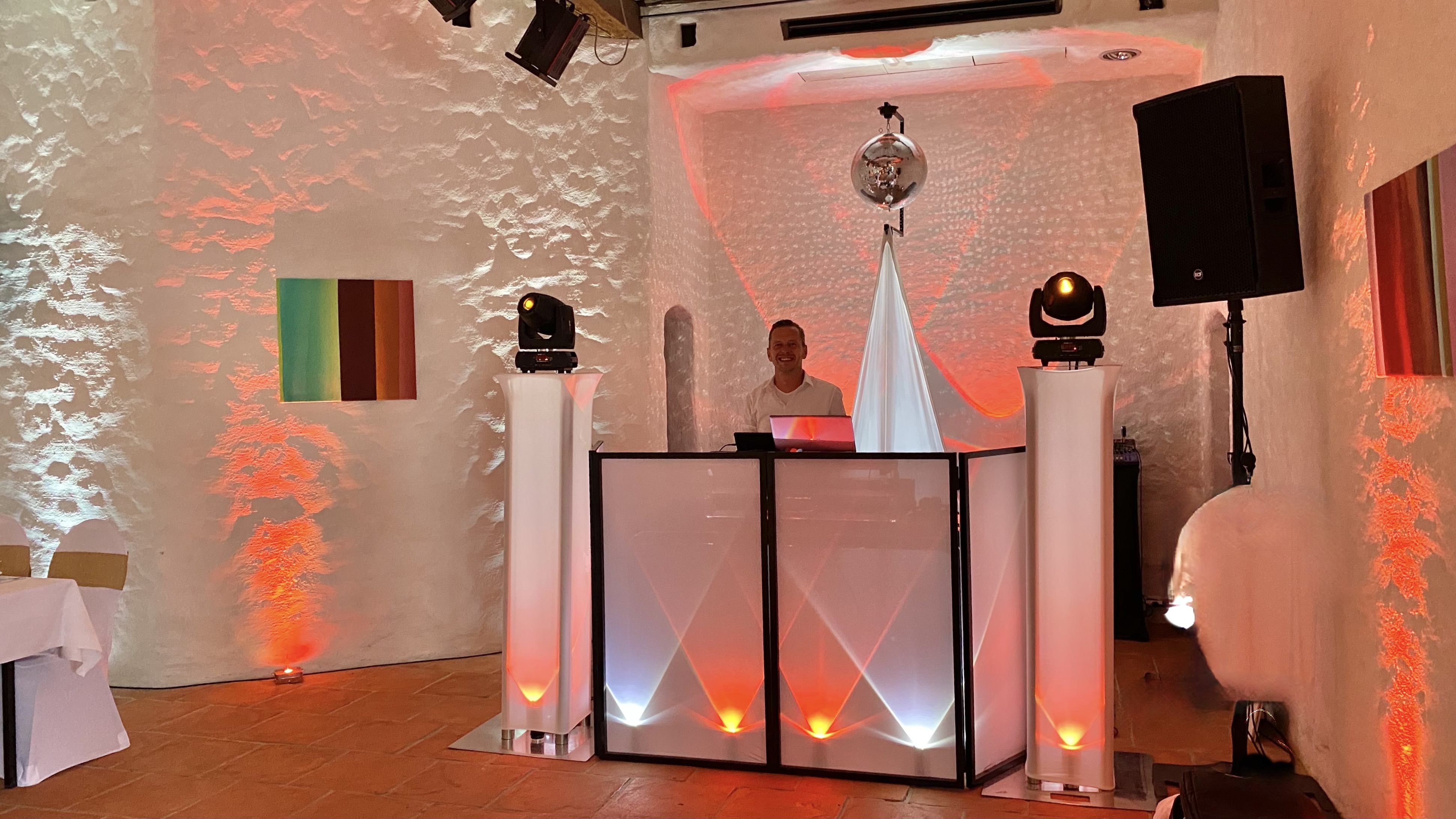 786FB04A-3745-4408-B301-E956145C609F_1_201_a