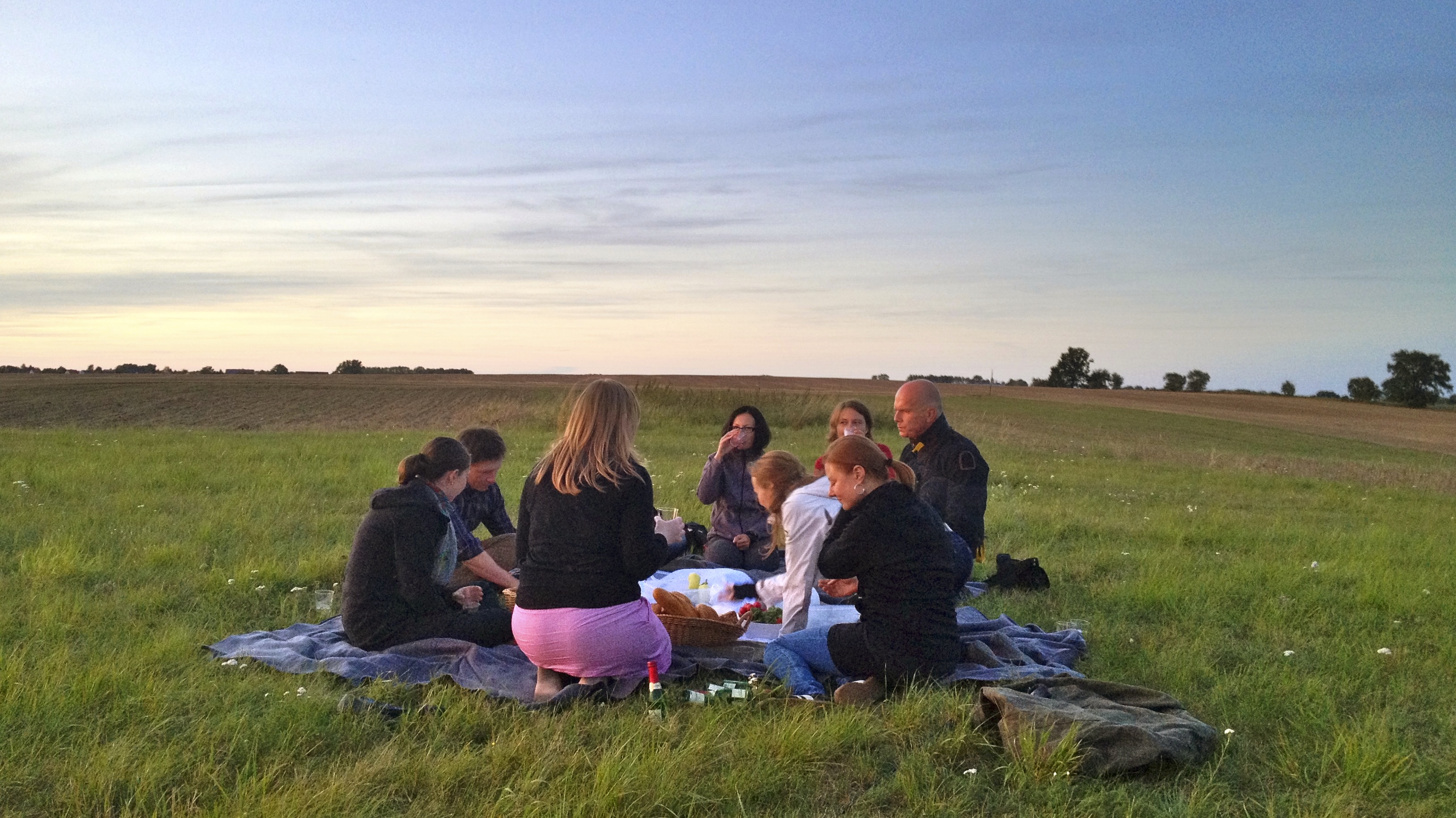 B02C82BA-CD34-4B79-9619-631D414B4C89_1_201_a