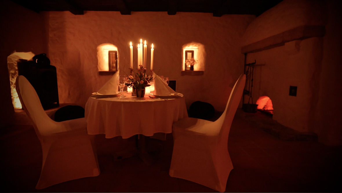 C76B0ACE-404B-400D-9179-1235F8762A81_1_105_c