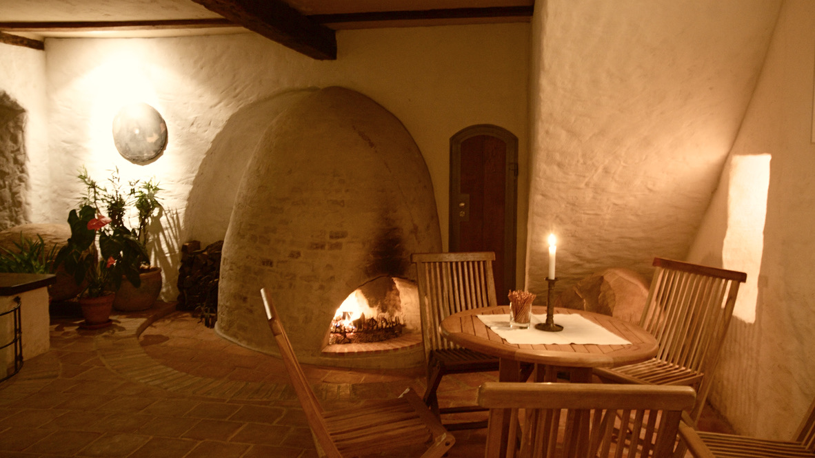 EBA51182-BE4E-4788-881D-5A7C3E891DF4_1_105_c