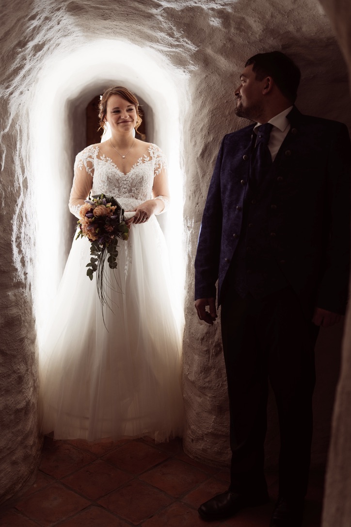 B2AD35CB-209D-4BBA-9340-178D9B66DD19_1_105_c