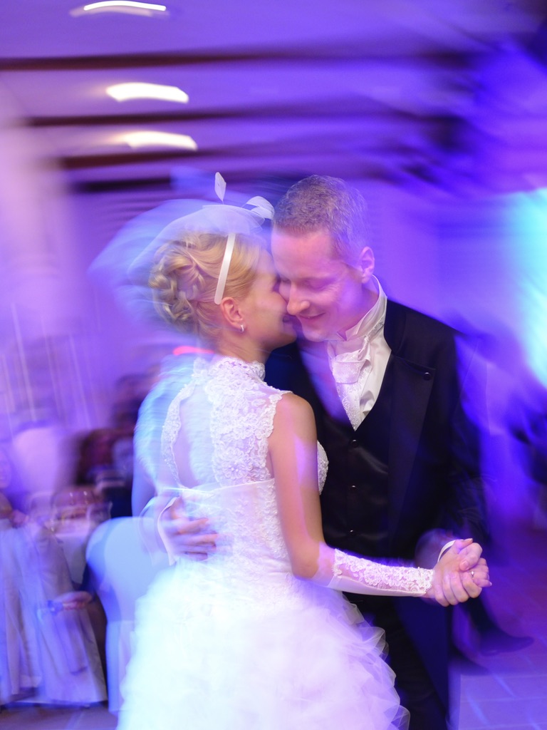 B840F559-1E67-4A9D-87E4-426DD4C21A23_1_105_c