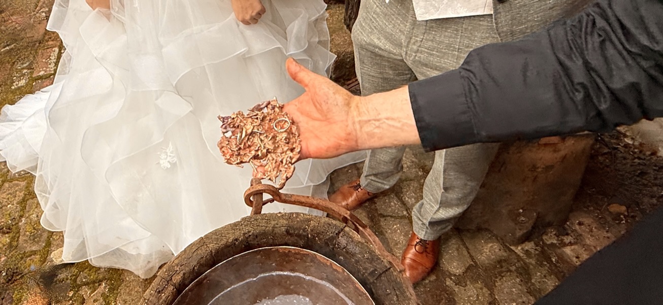 72436176-827B-4C47-900F-1CCDAFD78392_1_105_c