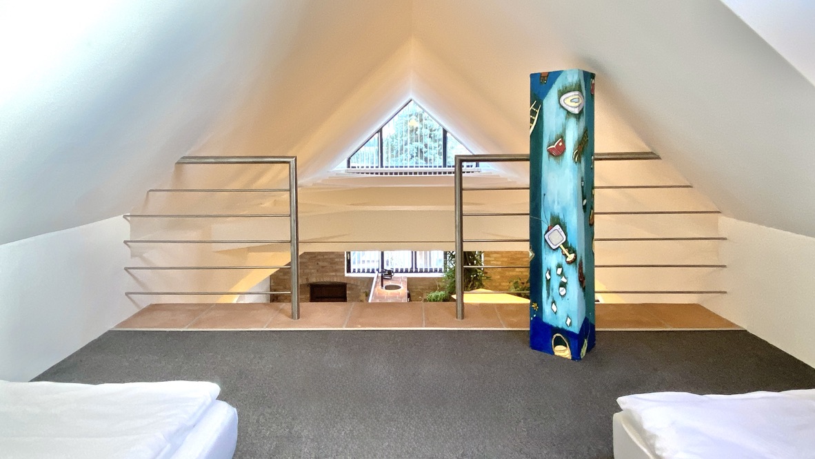 590BEFF3-8684-4E1F-AD5A-763C8D2D5809_1_105_c