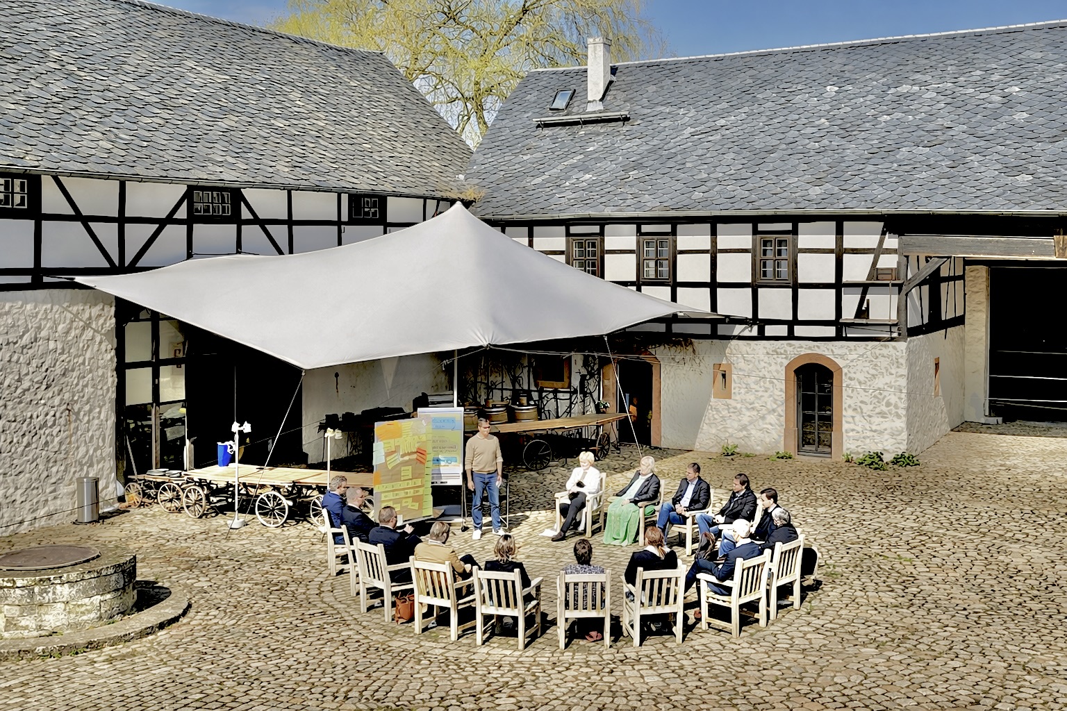 2DB1447C-42F7-4E03-9DC8-FCE9F5ECFB85_1_201_a